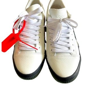 Virgil Abloh Off-White Low Vulcanized White and Black, Size 38